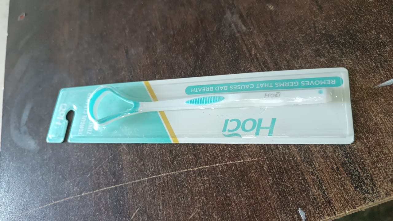 Tongue Cleaner Oral Tongue Cleaner Brush Scraper (1 Pc) Tongue Cleaner Oral Tongue Cleaner Brush Scraper (1 Pc)